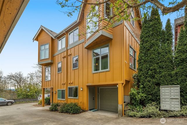 2815 24th Avenue S, Seattle, WA 98144