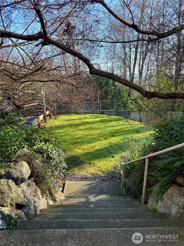 2815 24th Avenue S, Seattle, WA 98144