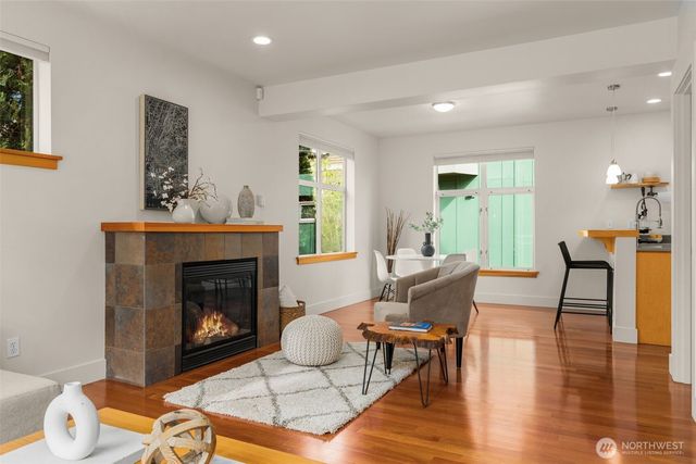 2815 24th Avenue S, Seattle, WA 98144