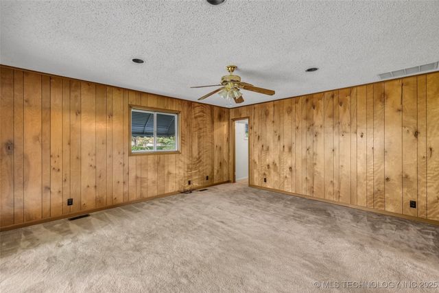 224 N 43rd Avenue, Tulsa, OK 74127