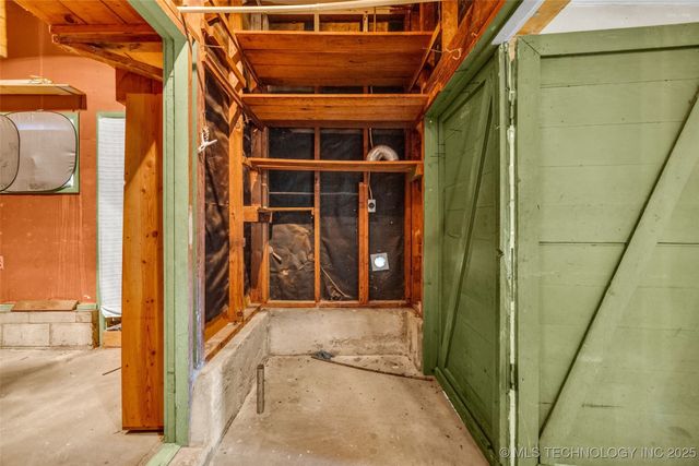 224 N 43rd Avenue, Tulsa, OK 74127