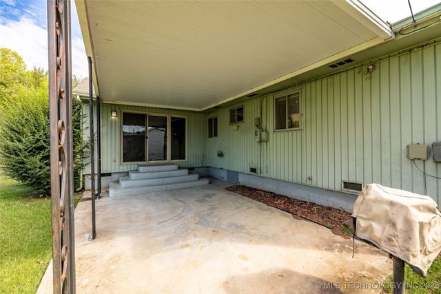 224 N 43rd Avenue, Tulsa, OK 74127