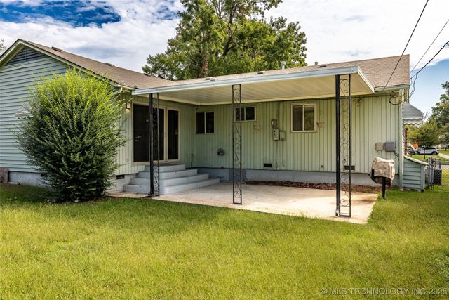 224 N 43rd Avenue, Tulsa, OK 74127