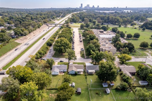 224 N 43rd Avenue, Tulsa, OK 74127