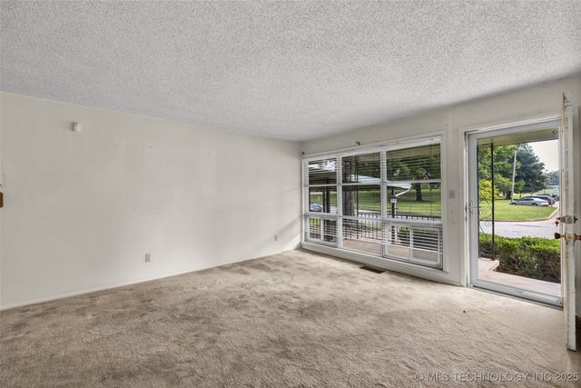 224 N 43rd Avenue, Tulsa, OK 74127