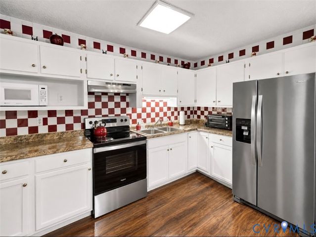209 Labrook Dr, Richmond, VA 23225