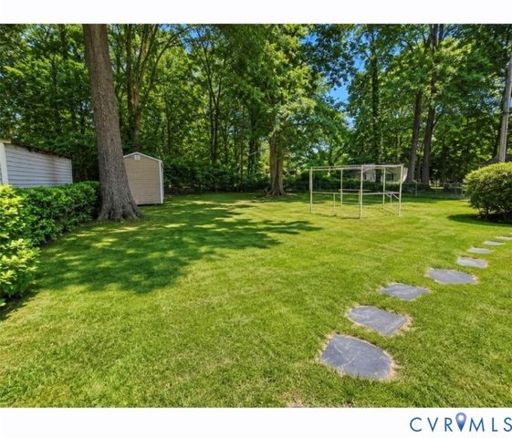 209 Labrook Dr, Richmond, VA 23225