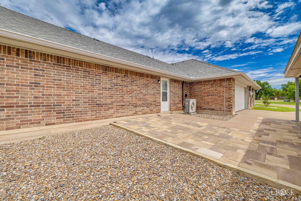 Image 31 of property listing at 36 Loch Lomond Road, San Angelo, TX 76901