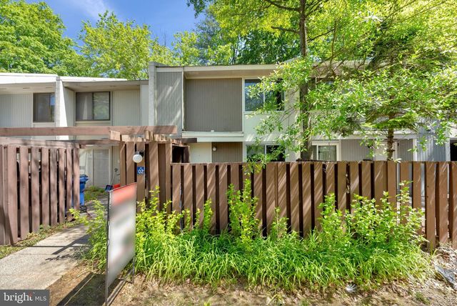 2202 SOUTHGATE SQ, Reston, VA 20191
