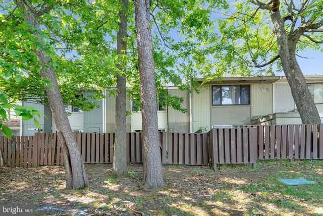 2202 SOUTHGATE SQ, Reston, VA 20191