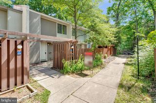 2202 SOUTHGATE SQ, Reston, VA 20191