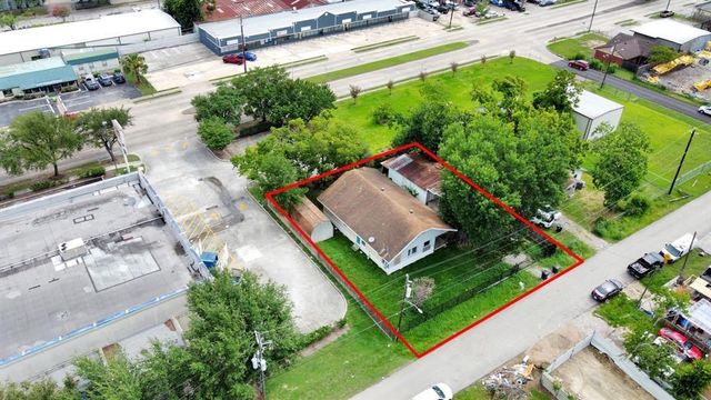 5618 Hardway Street, Houston, TX 77092