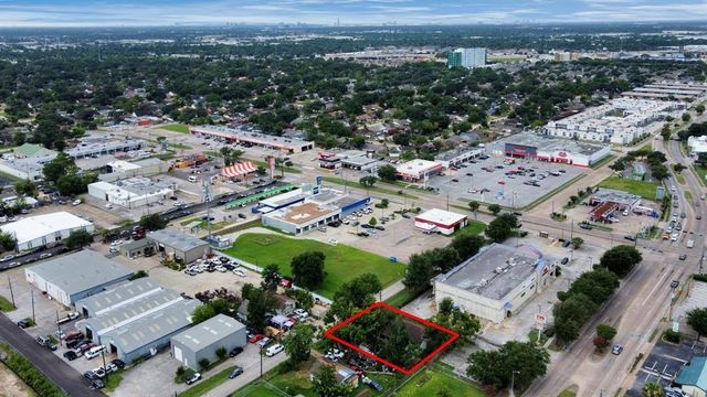 5618 Hardway Street, Houston, TX 77092