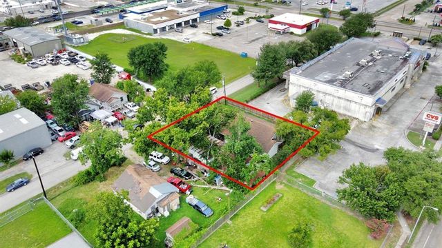 5618 Hardway Street, Houston, TX 77092