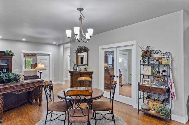 1110 Catherine Way, Grants Pass, OR 97526