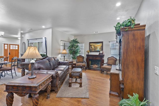 1110 Catherine Way, Grants Pass, OR 97526