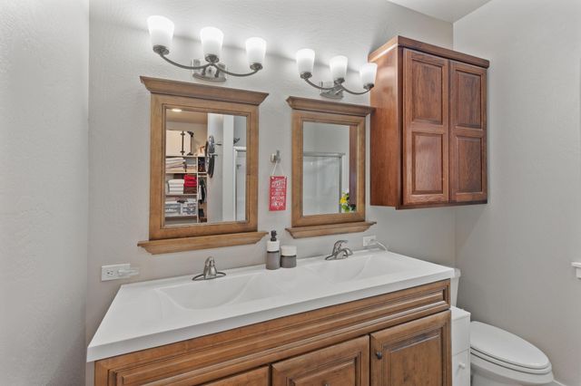 1110 Catherine Way, Grants Pass, OR 97526