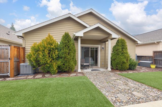 1110 Catherine Way, Grants Pass, OR 97526