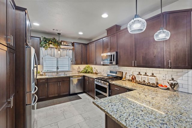 1110 Catherine Way, Grants Pass, OR 97526