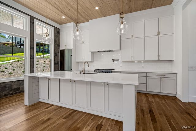 14898 Edgewater, Northport, AL 35475