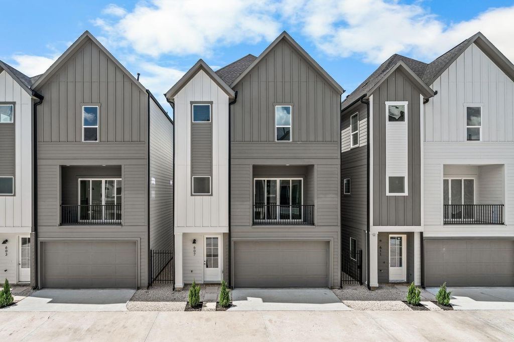 619 Skyland Terrace Way, Houston, TX 77009
