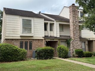 17149 Beaver Springs Drive 13, Houston, TX 77090