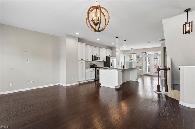 513 Violet CT, Newport News, VA 23602