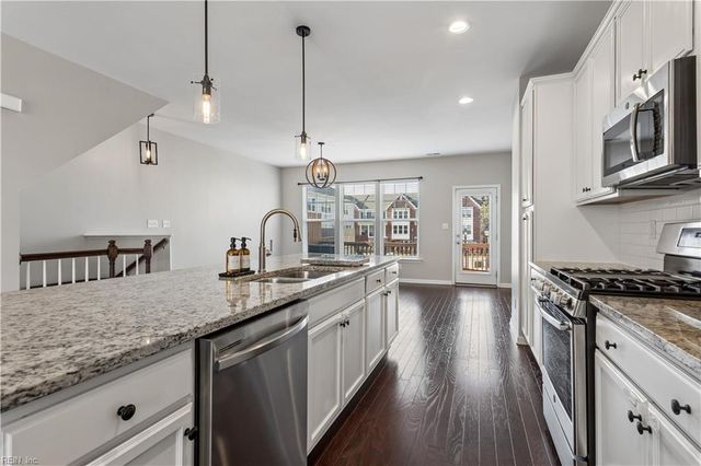 513 Violet CT, Newport News, VA 23602