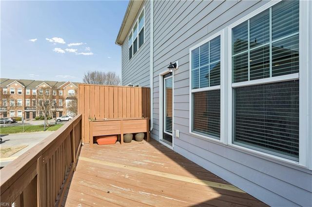 513 Violet CT, Newport News, VA 23602