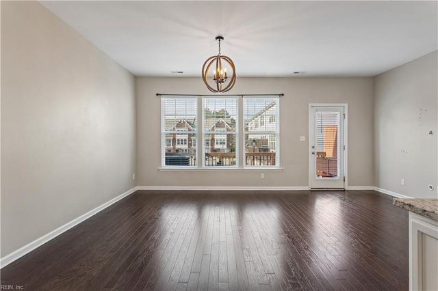 513 Violet CT, Newport News, VA 23602