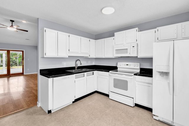 9614 Kings Grant Dr., Murrells Inlet, SC 29576