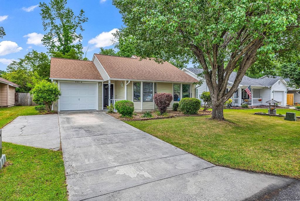 9614 Kings Grant Dr., Murrells Inlet, SC 29576