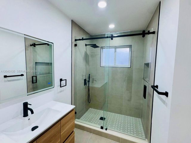 2271 SW 30th Ter, Fort Lauderdale, FL 33312