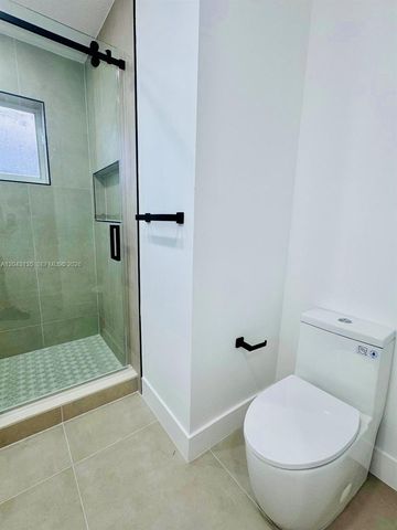 2271 SW 30th Ter, Fort Lauderdale, FL 33312