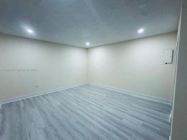 2271 SW 30th Ter, Fort Lauderdale, FL 33312