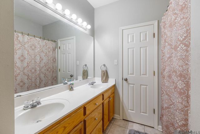 36059 Cheray Dr, Denham Springs, LA 70706
