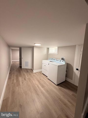 421 DIVISION ST, Trenton, NJ 08611