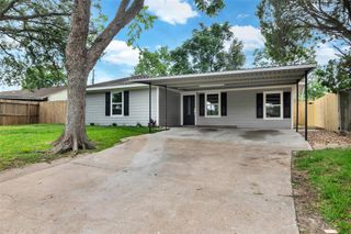 5858 Beldart Street, Houston, TX 77033