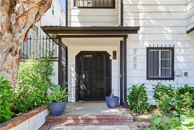 755 Gaviota Avenue, Long Beach, CA 90813