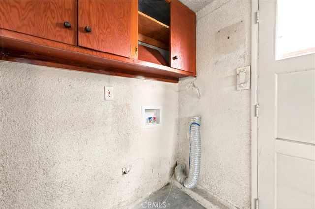 20232 Gifford Street, Winnetka, CA 91306