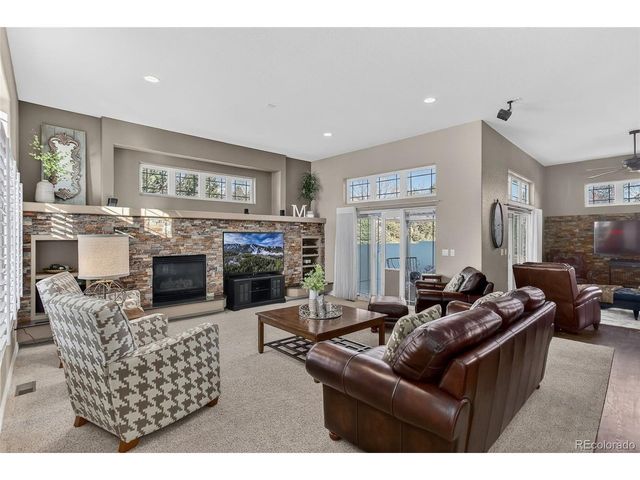 56 Blue Heron Dr, Thornton, CO 80241