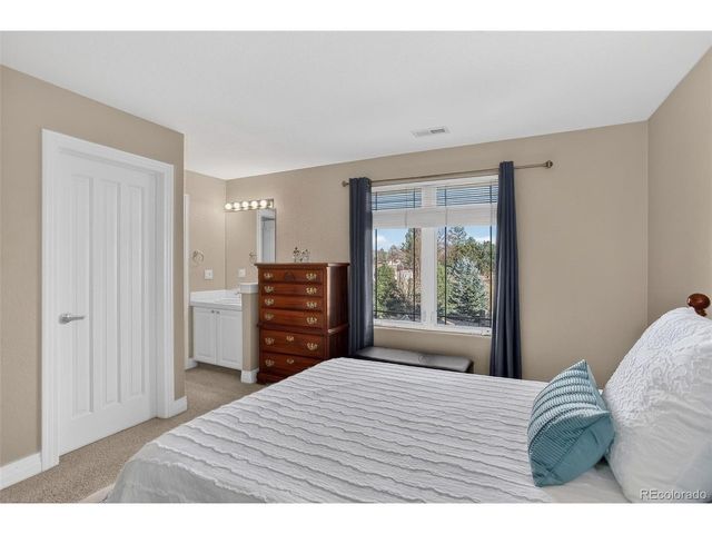 56 Blue Heron Dr, Thornton, CO 80241