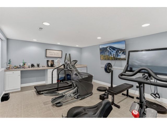 56 Blue Heron Dr, Thornton, CO 80241