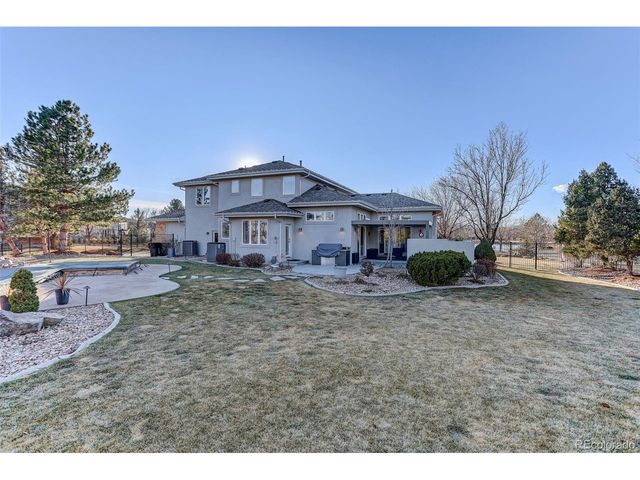 56 Blue Heron Dr, Thornton, CO 80241