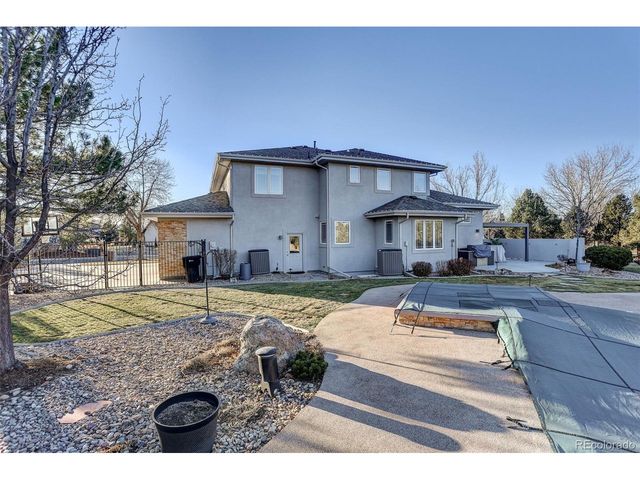 56 Blue Heron Dr, Thornton, CO 80241