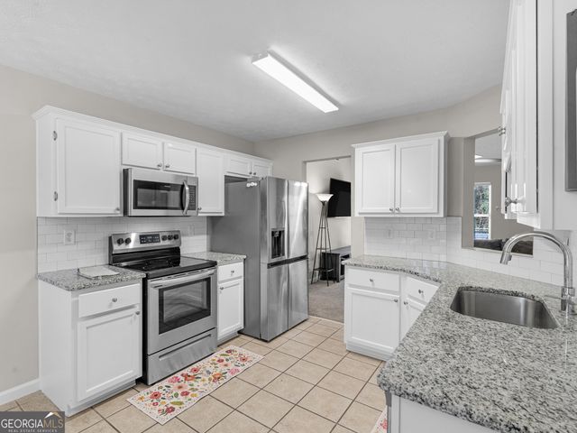 479 Lakeshore Drive, Stockbridge, GA 30281