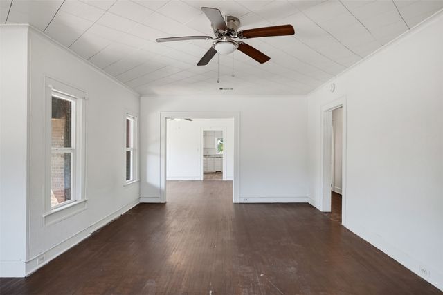 817 Marion Avenue, Fort Worth, TX 76104