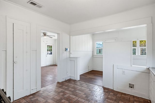 817 Marion Avenue, Fort Worth, TX 76104