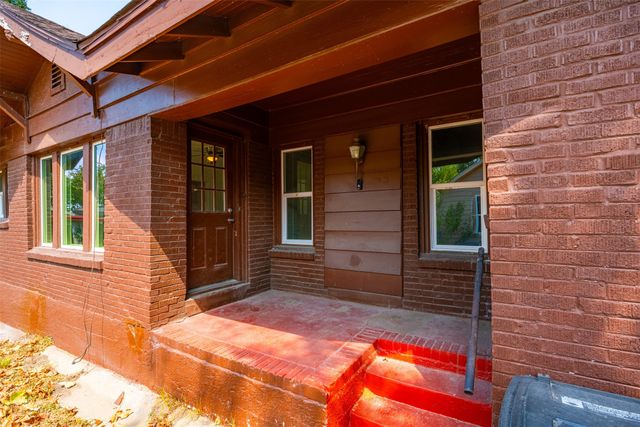 817 Marion Avenue, Fort Worth, TX 76104