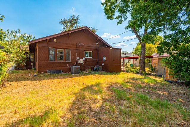 817 Marion Avenue, Fort Worth, TX 76104